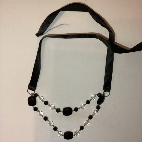 4/$15 🌻 Black Bead Statement Necklace with Ribbon Tie - Picture 3 of 5